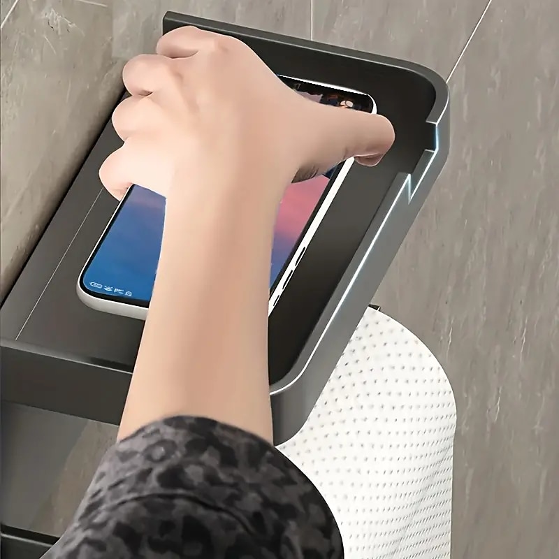 1 portaoggetti per carta igienica a parete & porta cellulare porta carta igienica autoadesivo con ripiano per telefono migliora il tuo bagno con porta fazzoletti nero antiruggine e bagno del 2025 a $9.99 –P8