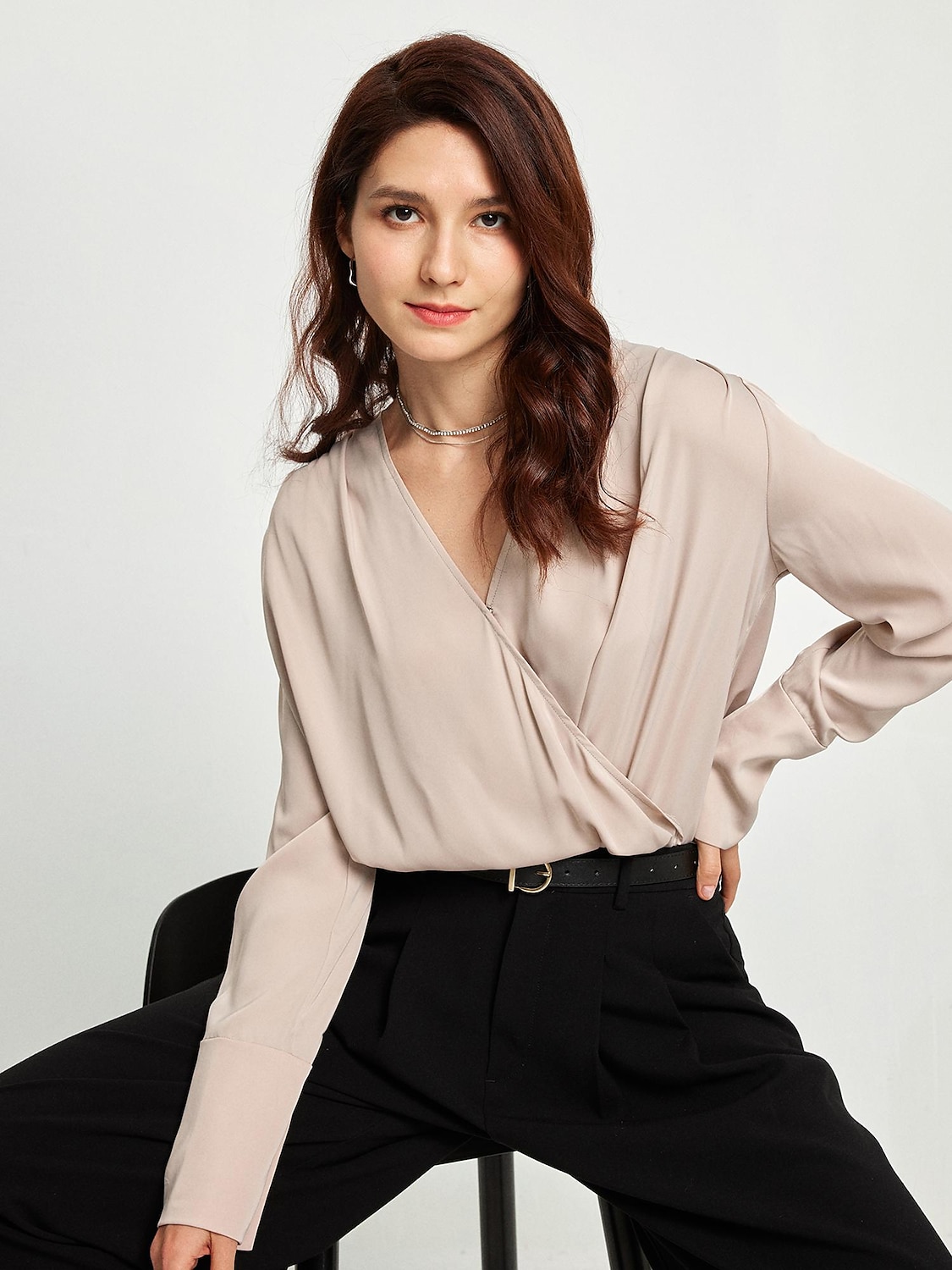 langermet bluse for kvinner uformell essensiell arbeidstop satengbeige v-hals imitert omslagsbluse 2025 - $4.99 –P2