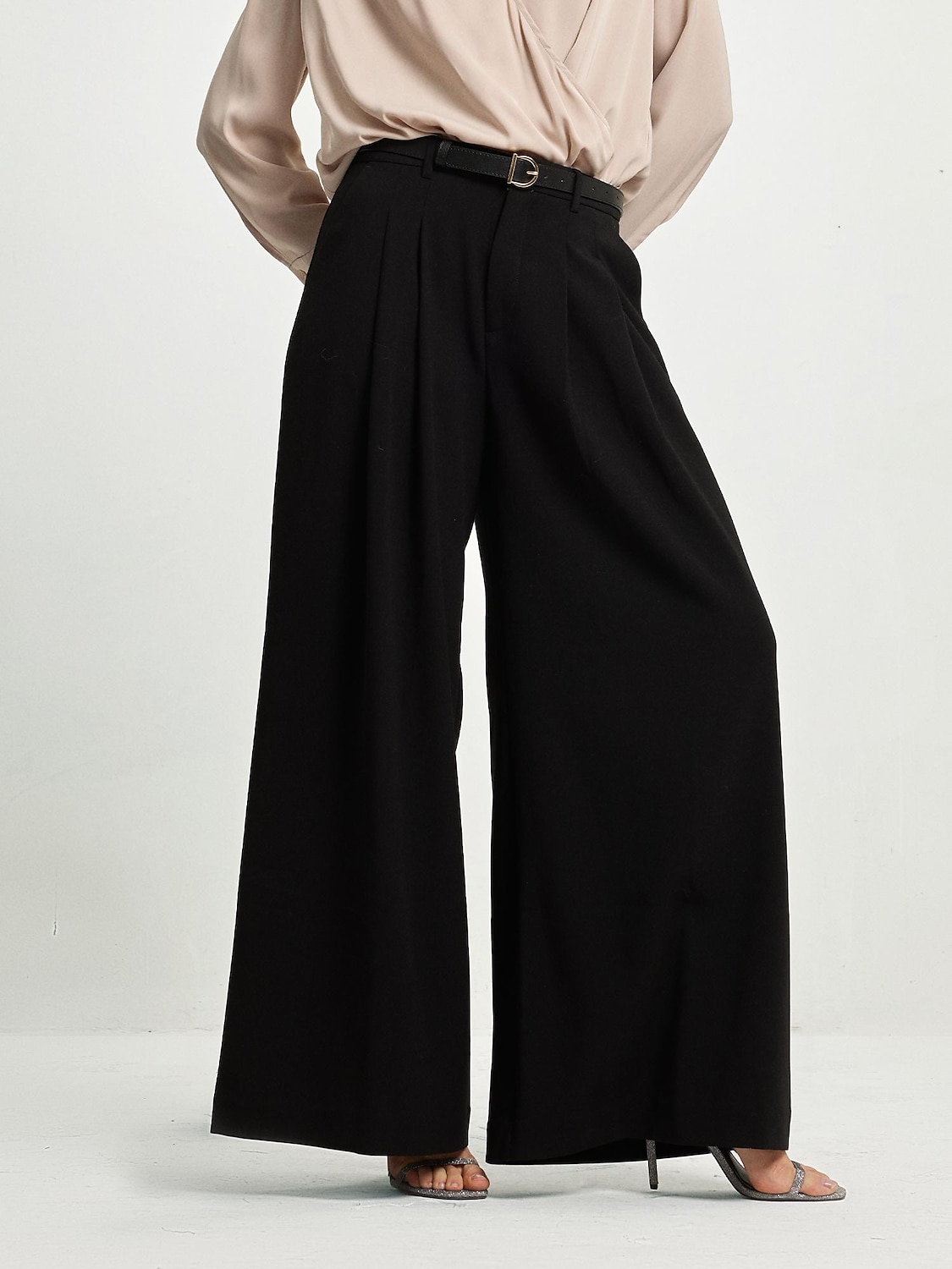gerade Hose in voller Länge mit Falten 2025 - $51.99 –P4