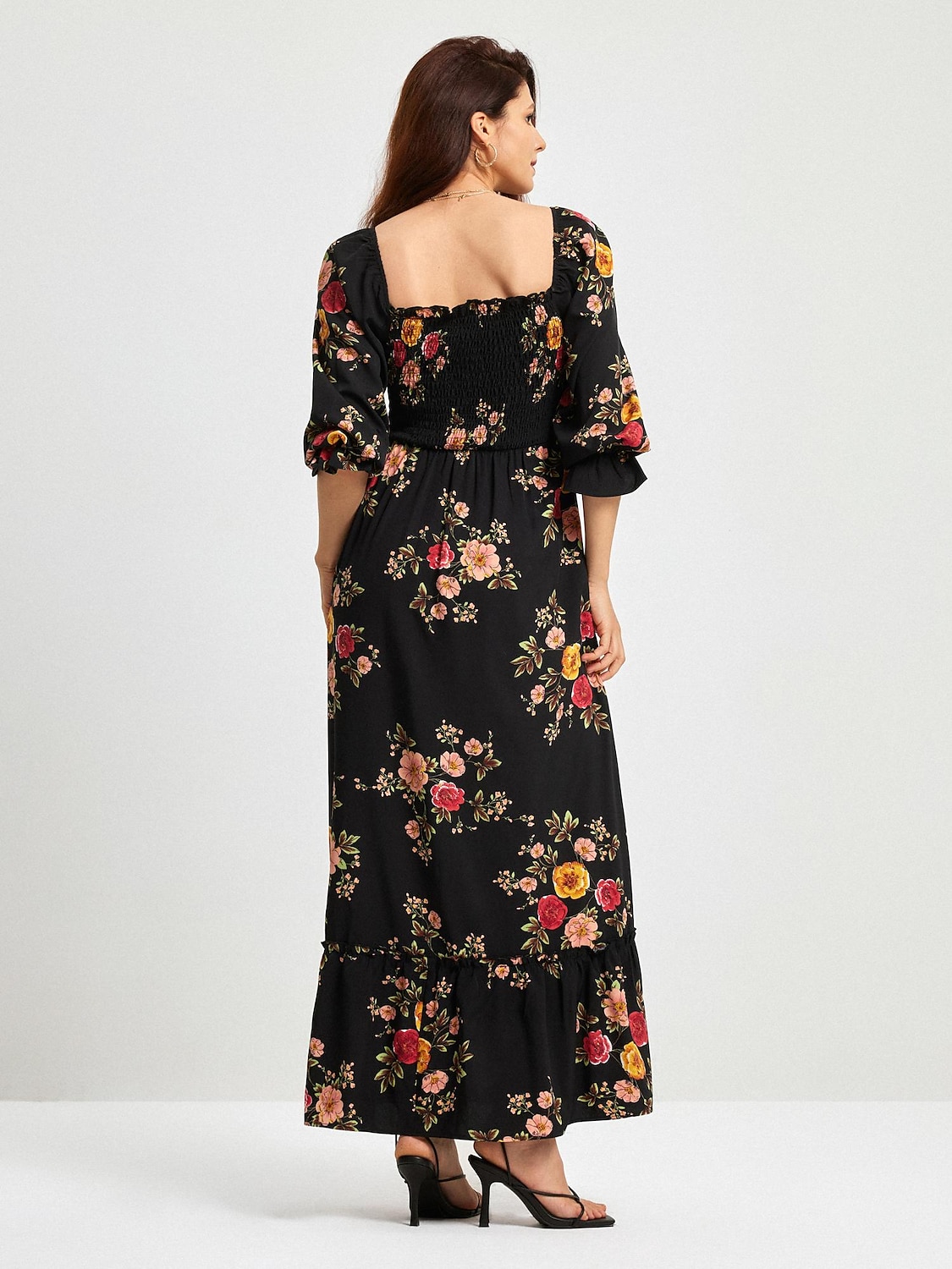 vestido de férias de primavera com padrão floral de 2025 por $75.99 –P10