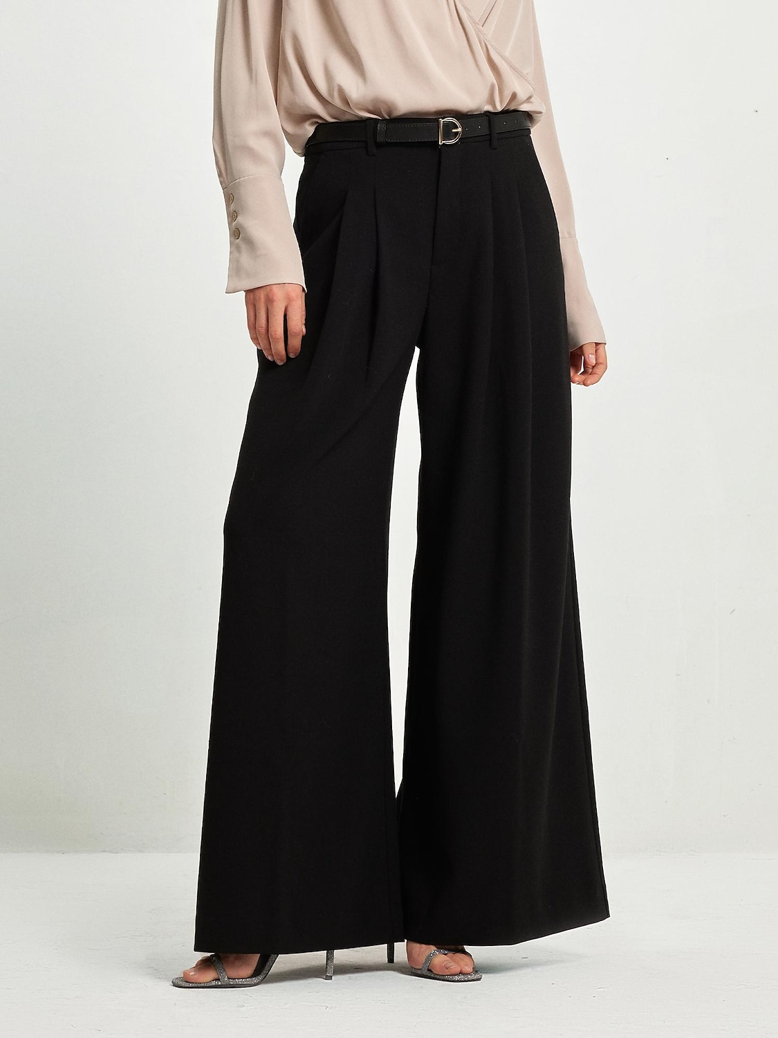 gerade Hose in voller Länge mit Falten 2025 - $51.99 –P1