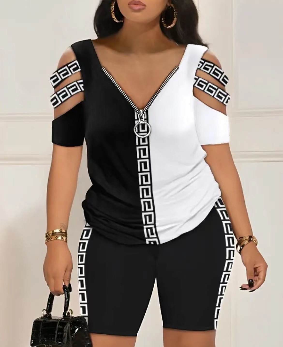 Femme Chemise Ensembles de shorts Graphic Zippé Découpé Casual Quotidien Mode Manche Courte Col V Noir Eté de 2025 ? $32.99 –P1