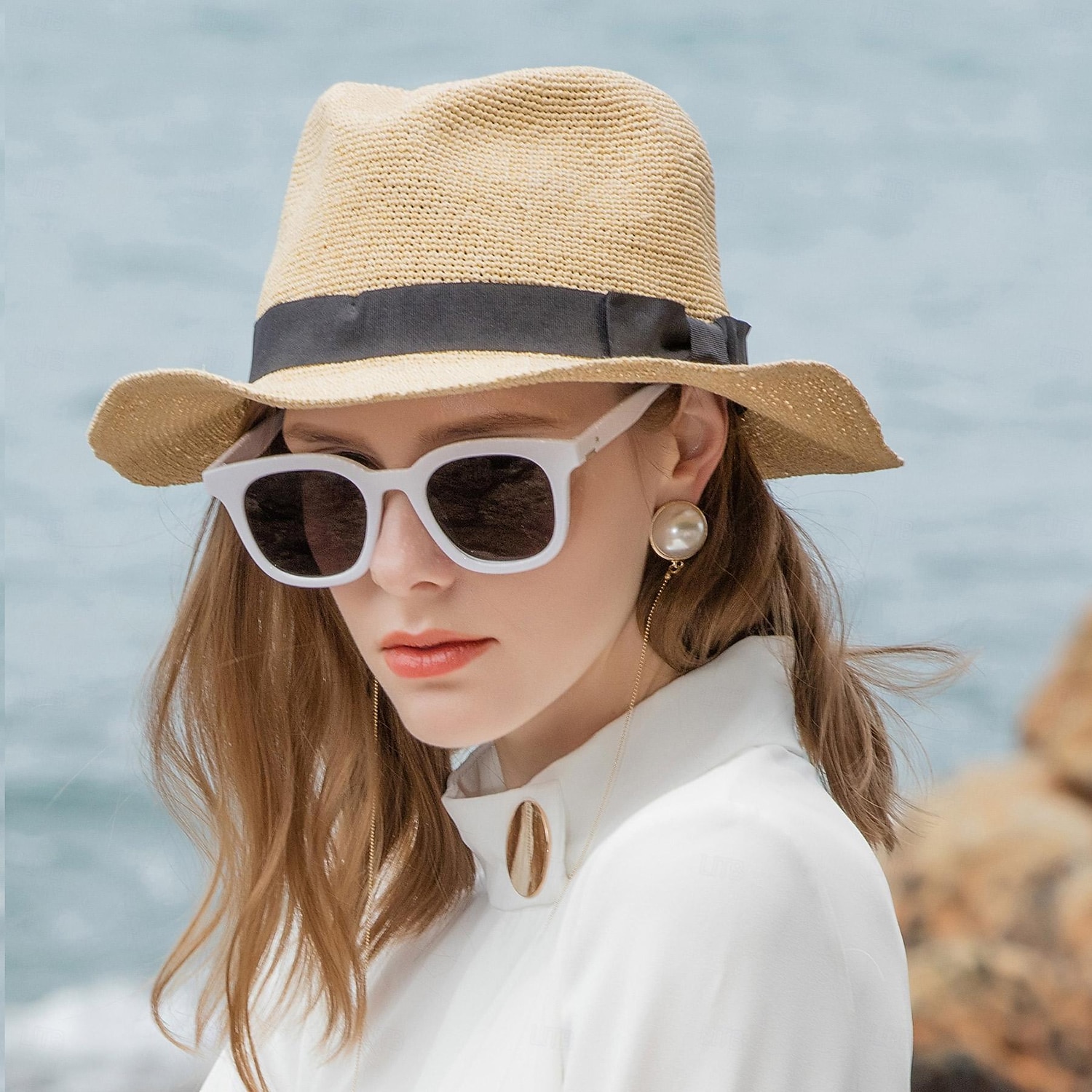 Chapeaux Fibre naturelle Paille Chapeau de seau Chapeau de Paille Chapeau de soleil Mariage Casual simple Classique Avec Ruban Casque Couvre-chef de 2025 ? $30.99 –P10