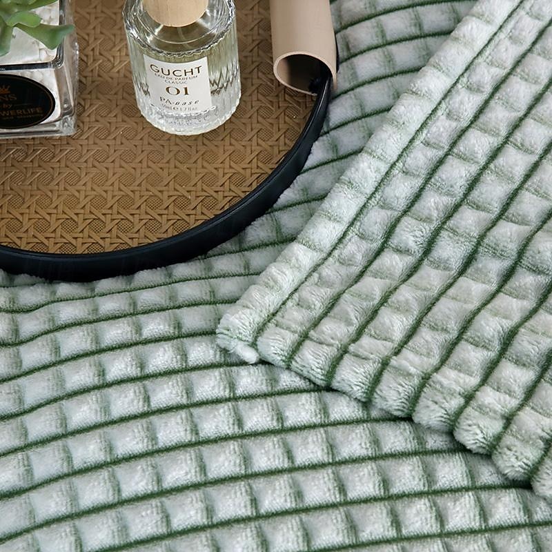 Thickened Solid Color Pineapple Checked Flannel Blanket Coral Velvet Sofa Cover Blanket Air Conditioning Blanket Nap Blanket 2025 - $8.49 –P18