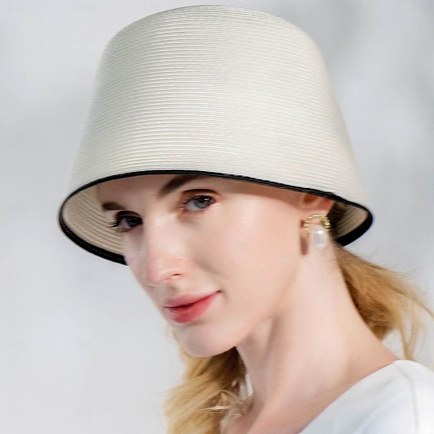 Hatter polyester Strå Bøttehatt Stråhatt Solhatt Bryllup Avslappet Elegant Bryllup Med Ren Farge Hodeplagg Hodeplagg 2025 - $15.99 –P5