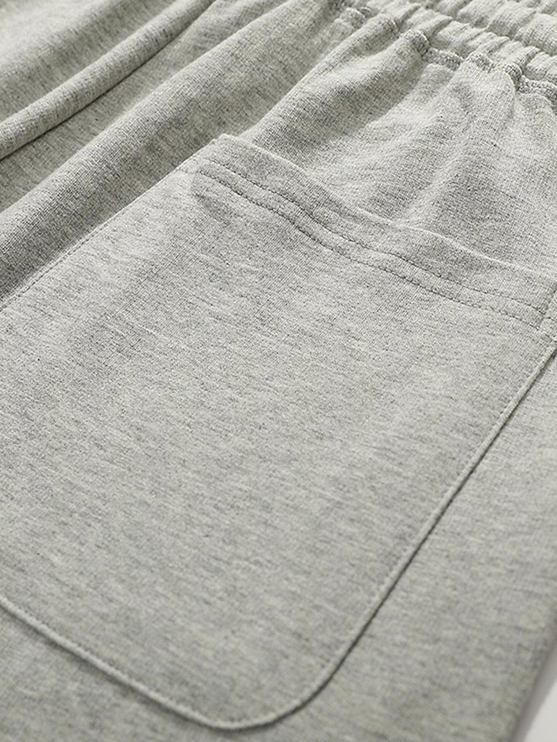 Homens Shorts de moletom Calções de treino Shorts casuais Bolsos Com Cordão Cintura elástica Tecido Conforto Respirável Comprimento do joelho Casual Diário Feriado Esportes Moda Preto Verde Tropa de 2026 por $14.49 –P9