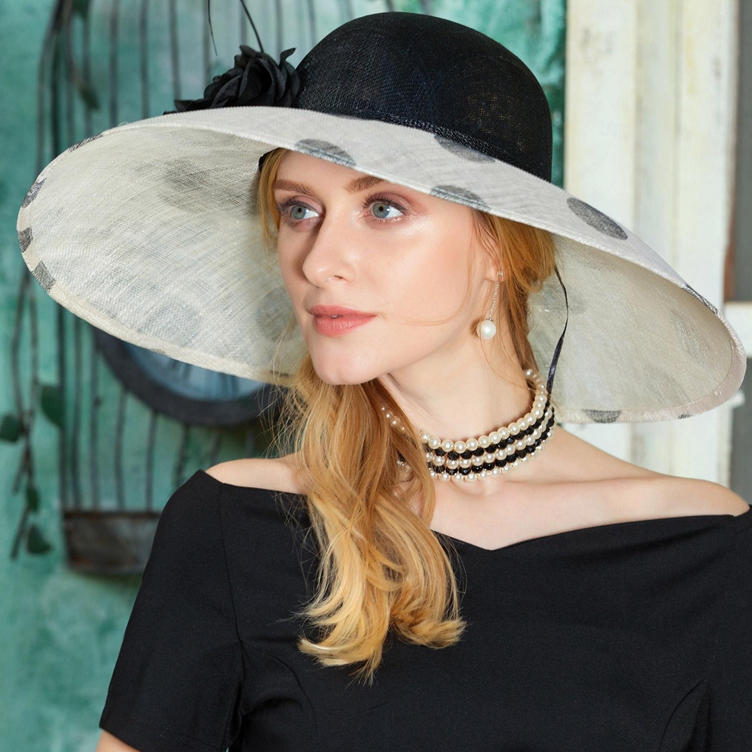 hatter lin sinamay bowler / cloche hatt solhatt sinamay hatt bryllup teselskap elegant bryllup med fjær blomstret hodeplagg hodeplagg 2025 - $99.99 –P1