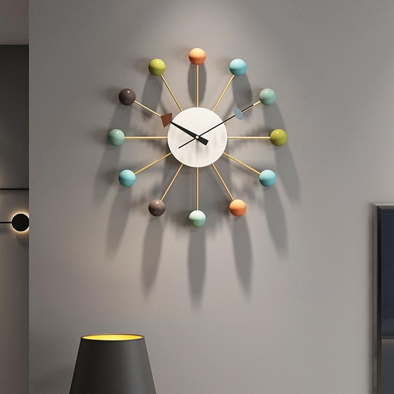 grande orologio da parete in metallo decorativo silenzioso senza ticchettio grandi orologi decorazioni moderne per la casa per soggiorno camera da letto sala da pranzo ufficio del 2025 a $102.99 –P6