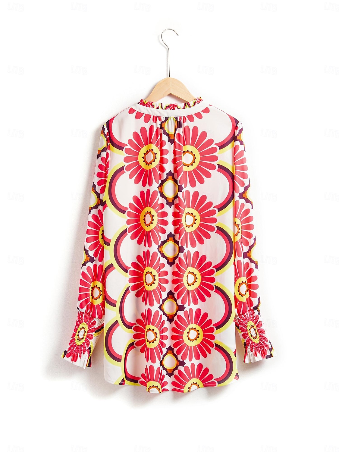 camicia con scollo a V e stampa floreale in raso del 2025 a $41.99 –P9