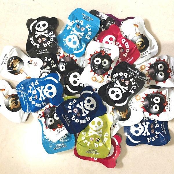 sac de pet puant bombe de pet puant jouet du poisson d'avril cadeaux drôles farce d'halloween sac puant jetable de 2025 ? $3.49 –P7