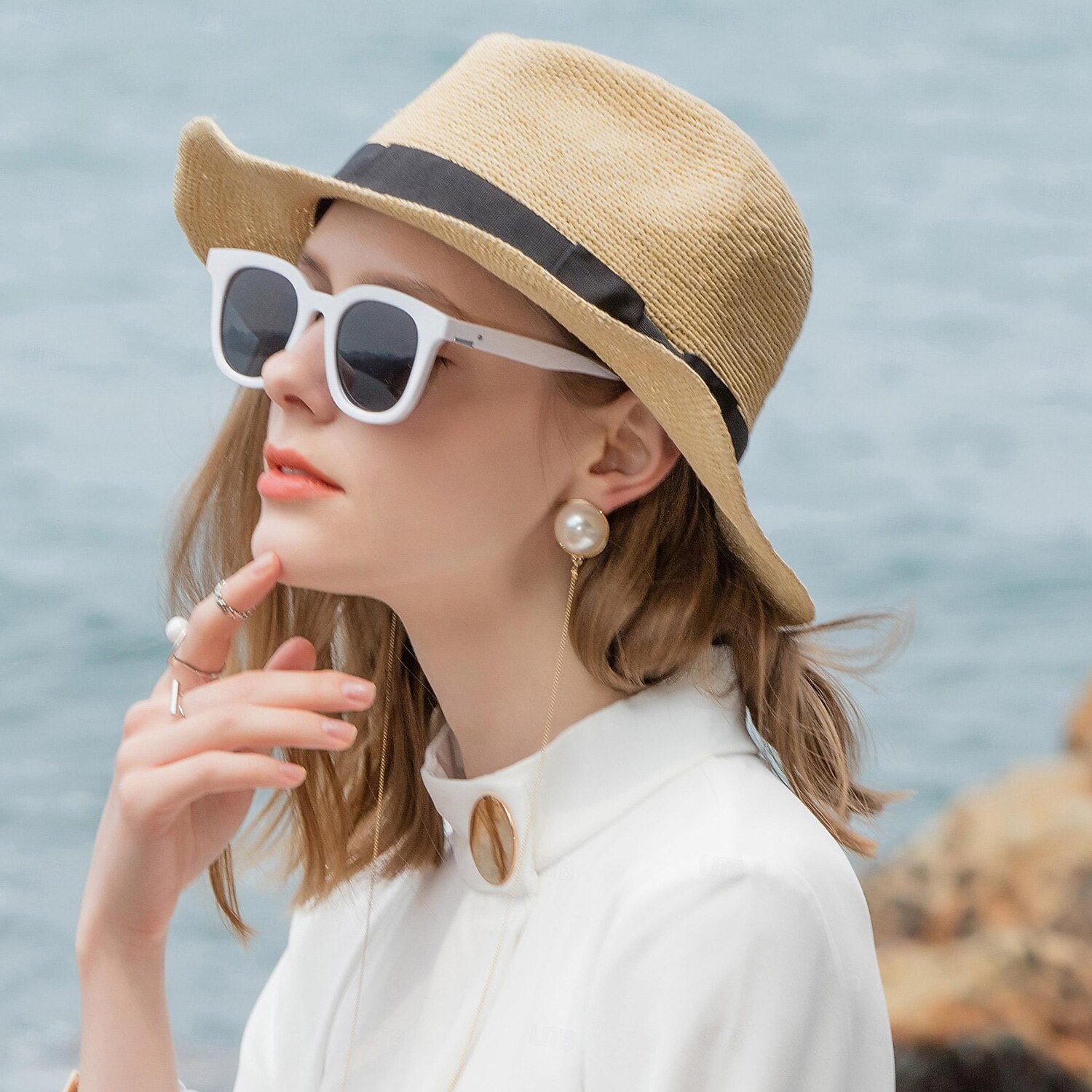 Chapeaux Fibre naturelle Paille Chapeau de seau Chapeau de Paille Chapeau de soleil Mariage Casual simple Classique Avec Ruban Casque Couvre-chef de 2025 ? $30.99 –P1