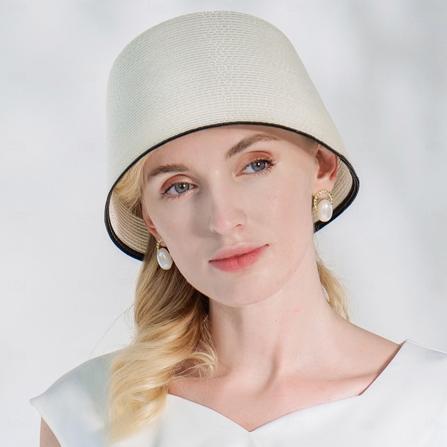 Hatter polyester Strå Bøttehatt Stråhatt Solhatt Bryllup Avslappet Elegant Bryllup Med Ren Farge Hodeplagg Hodeplagg 2025 - $15.99 –P1