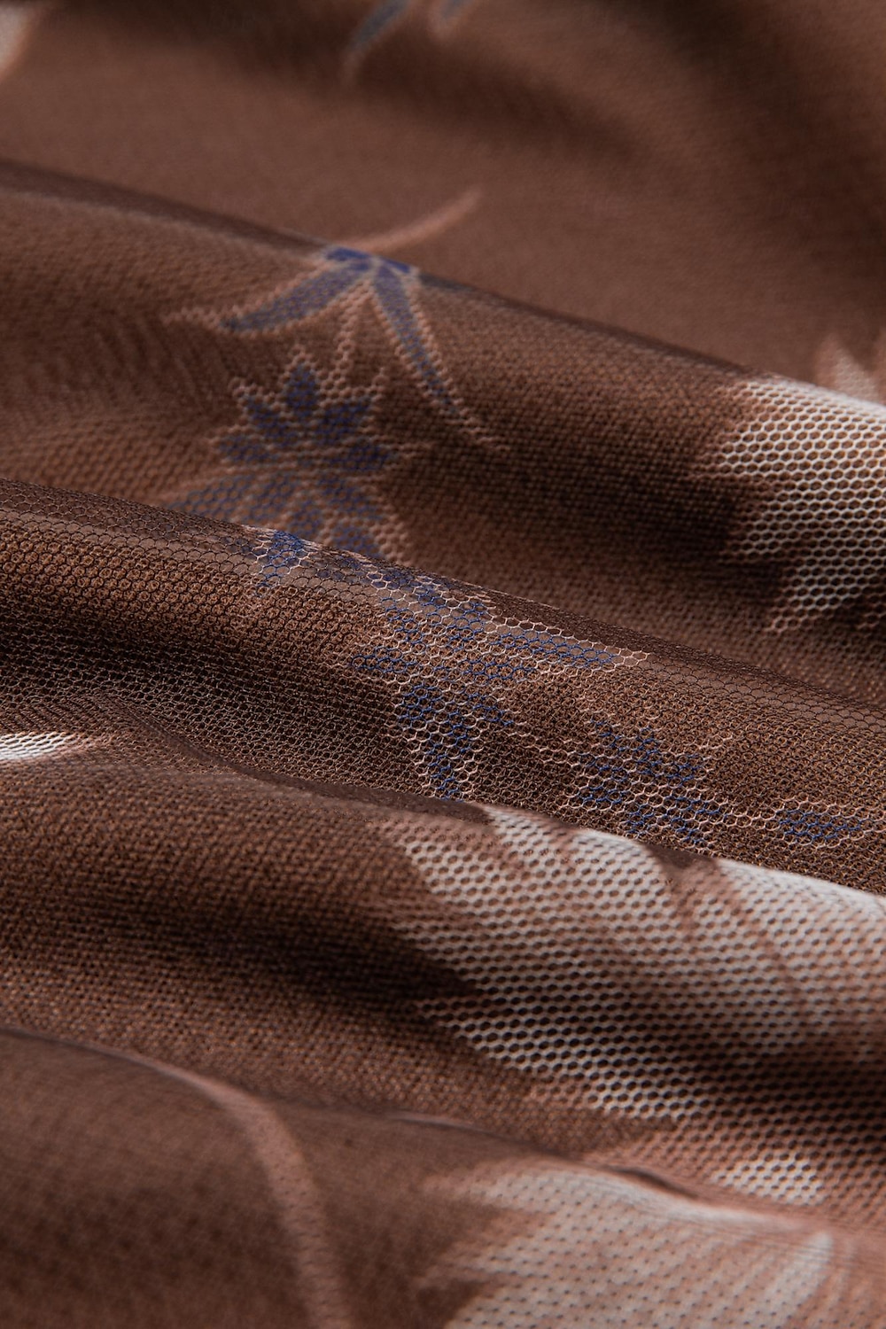 blommig maxiklänning med v-ringad mesh 2025 - $61.99 –P10