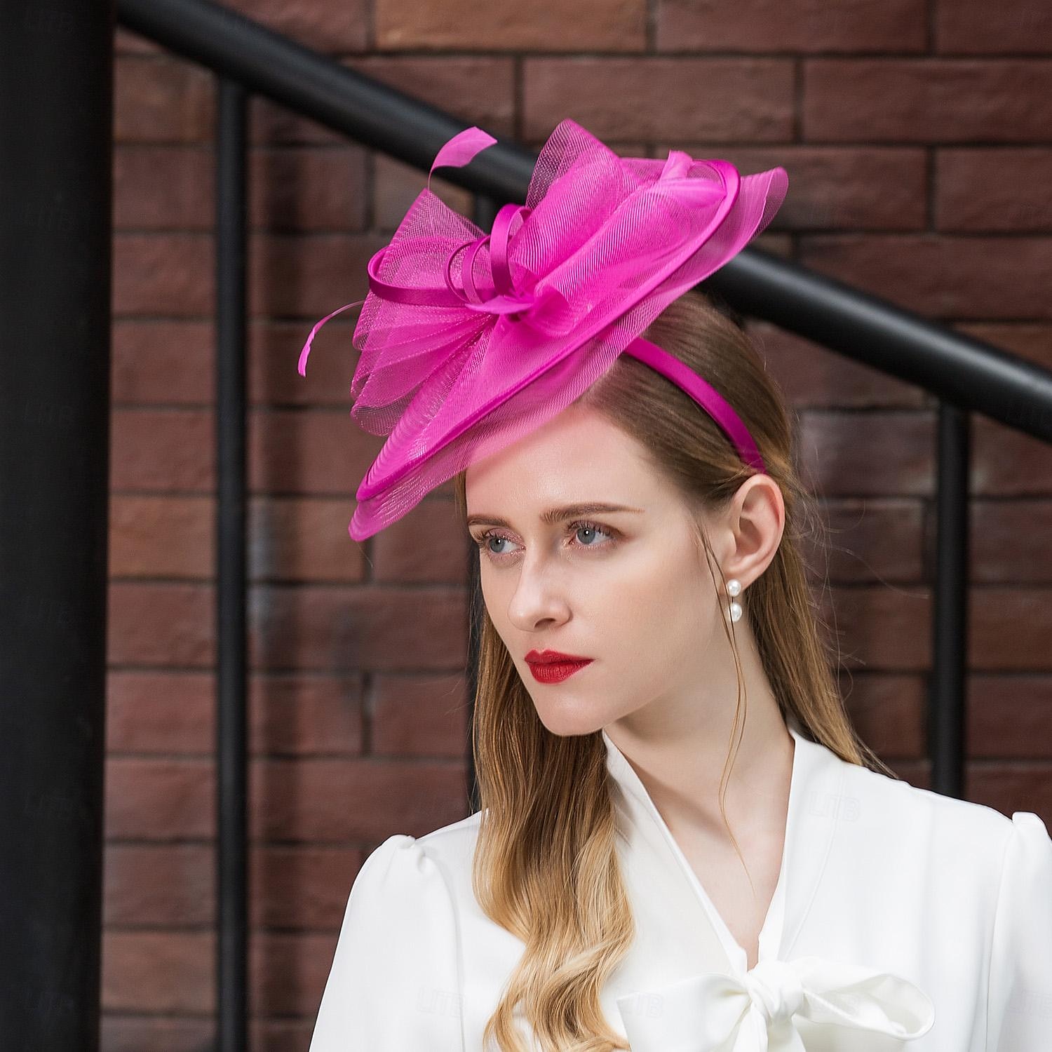 elbűvölő kentucky derby sapka tüll háló csészealj kalap cilinder esküvő tea party elegáns esküvő tollas csípős fejfedővel 2025 - €29.99 –P7