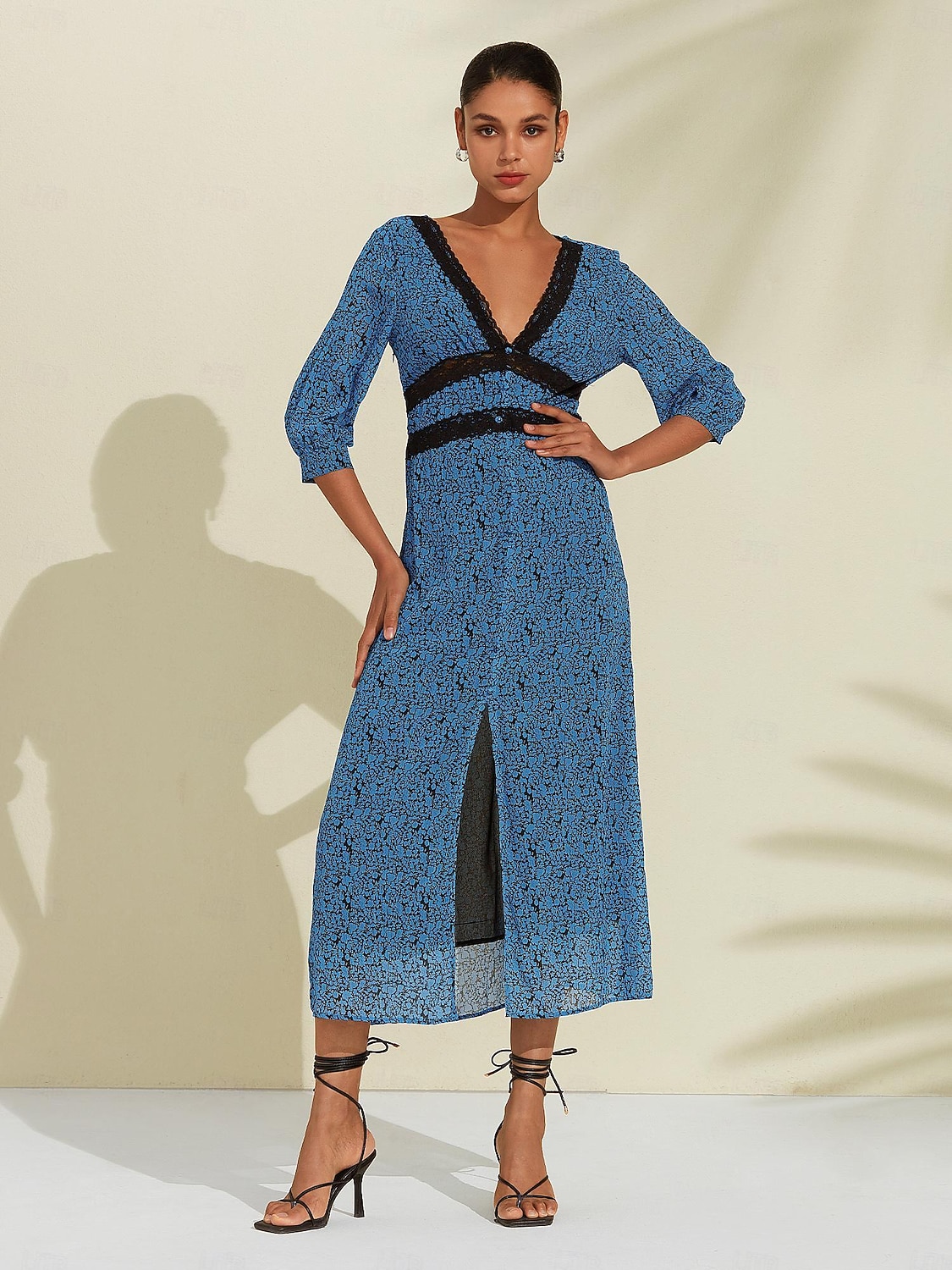 Femmes Robe trapèze Robe Fleurie Robe Imprimée Robe Midi Bleu Manches mi-longues Fleurs / Plantes Style Floral Imprimé Longue Printemps & Été Col en V Façade en V Doux Date S M L de 2025 ? $103.99 –P1