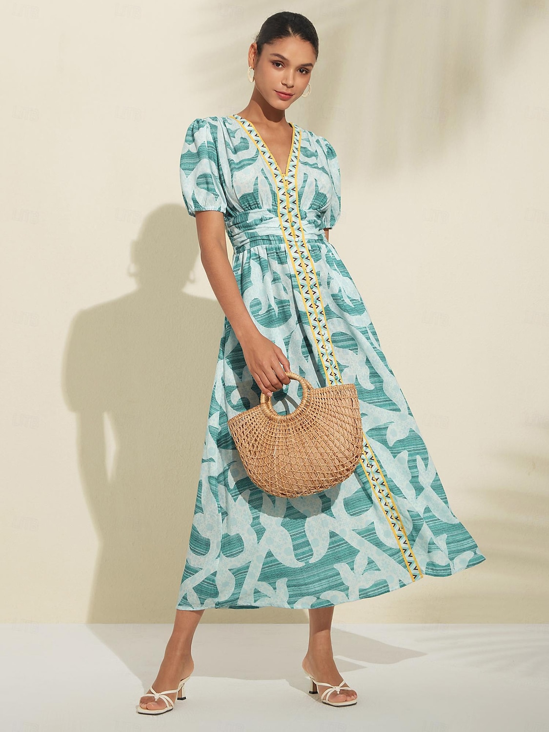 robe mi-longue à manches bouffantes et col V de 2025 ? $86.99 –P1