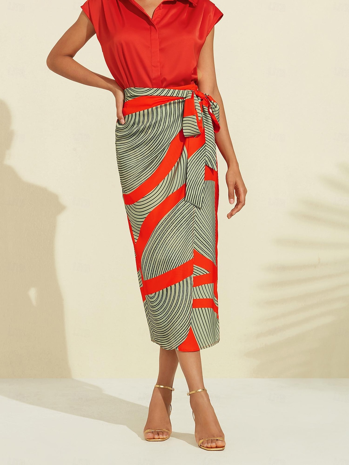 gonna midi in vita elasticizzata color block in raso del 2025 a $13.59 –P1