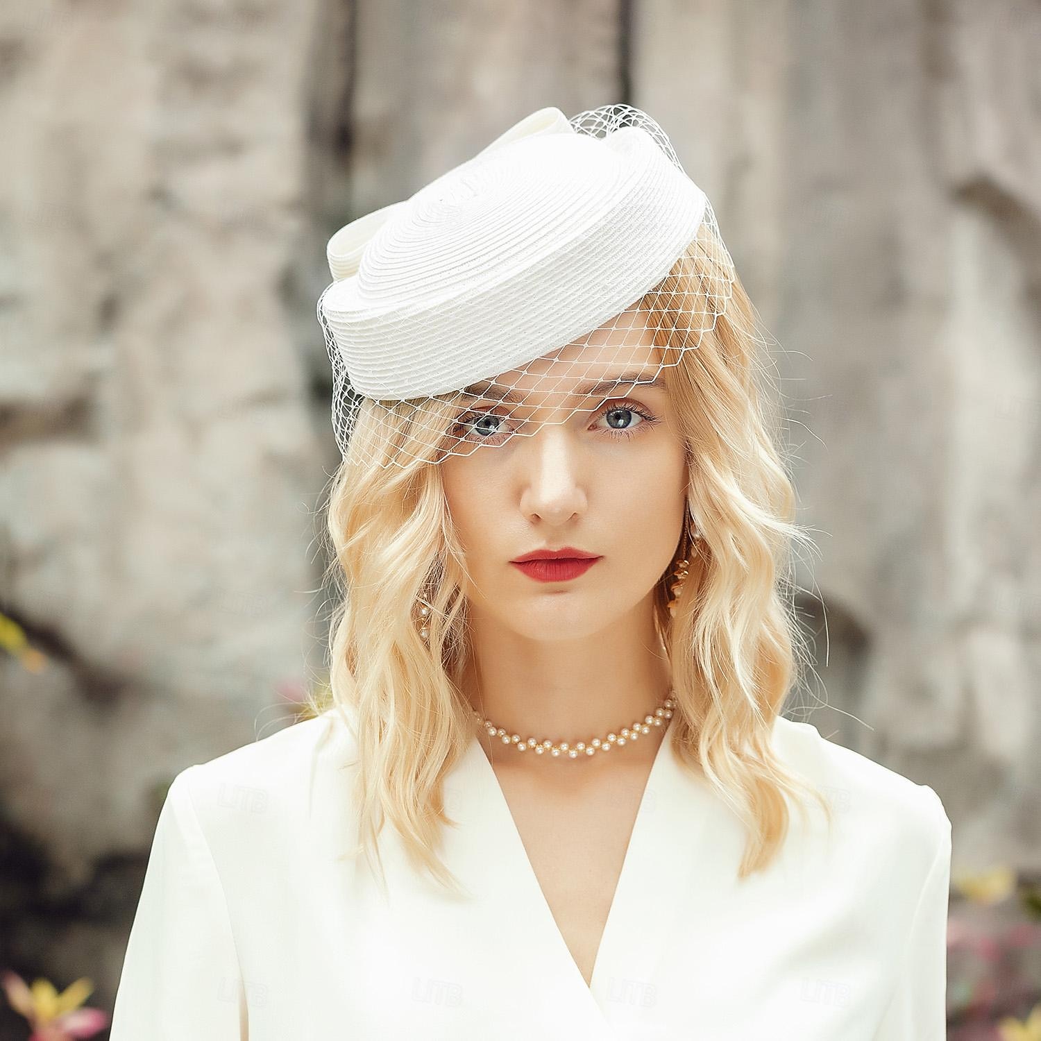 Cappelli Tulle Fibra Bombetta / Cappello a cloche Cappello di paglia Matrimonio Tè Elegante Matrimonio Con Fiocco Tulle Copricapo Copricapo del 2025 a $60.99 –P4