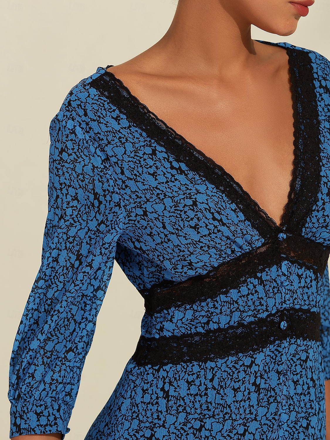 Femmes Robe trapèze Robe Fleurie Robe Imprimée Robe Midi Bleu Manches mi-longues Fleurs / Plantes Style Floral Imprimé Longue Printemps & Été Col en V Façade en V Doux Date S M L de 2025 ? $103.99 –P3