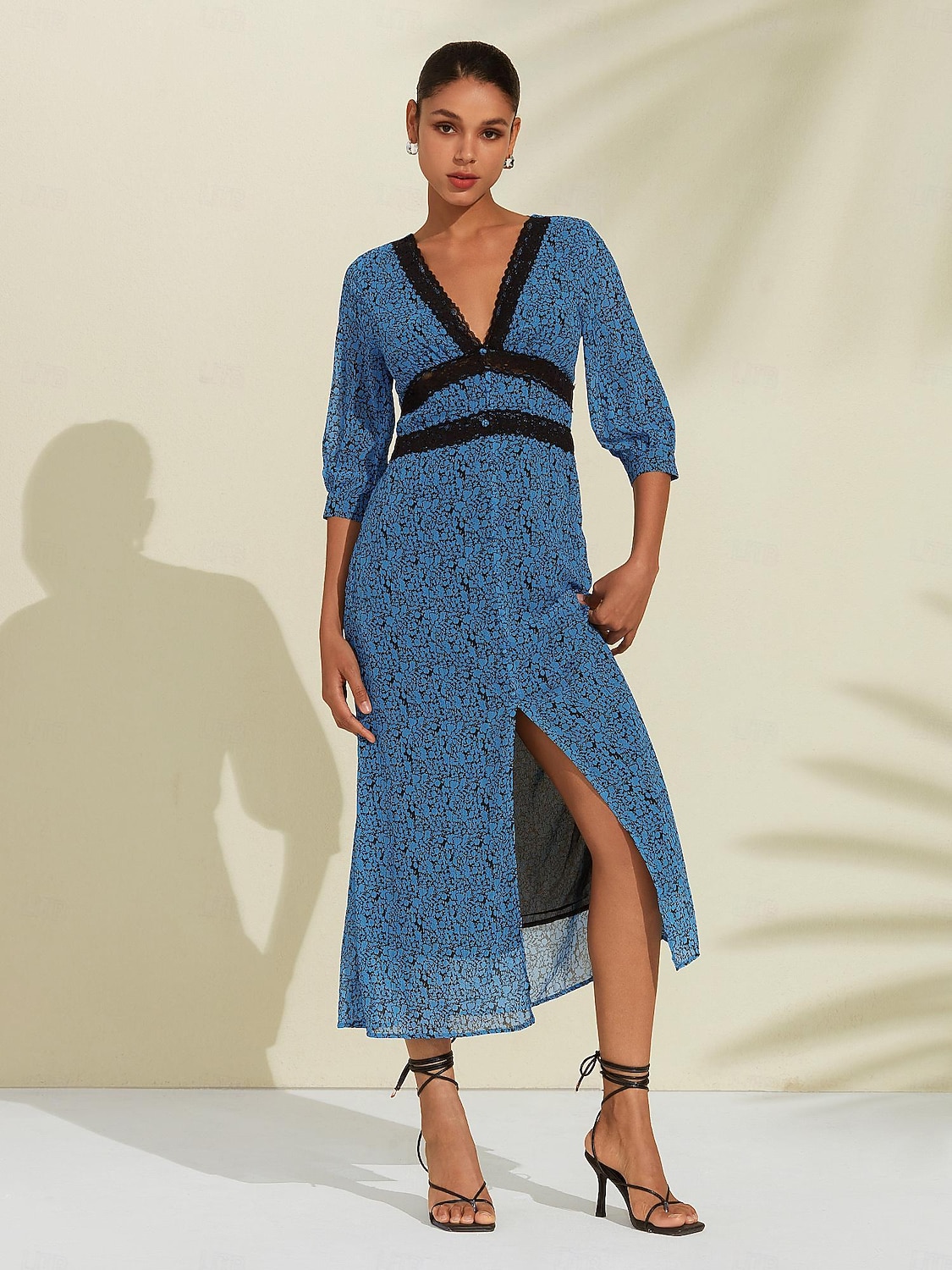Femmes Robe trapèze Robe Fleurie Robe Imprimée Robe Midi Bleu Manches mi-longues Fleurs / Plantes Style Floral Imprimé Longue Printemps & Été Col en V Façade en V Doux Date S M L de 2025 ? $103.99 –P4
