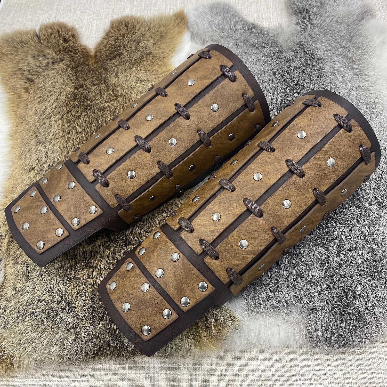 Retro Vintage Punk & Gothic Mittelalterlich Rüstung Armband Handgelenkstütze Wikinger Tempelritter Kreuzritter Ranger Schildmaid Bogenschießen Kostüm Herren Vikinger Fantasie Halloween Karneval 2026 - $20.99 –P16