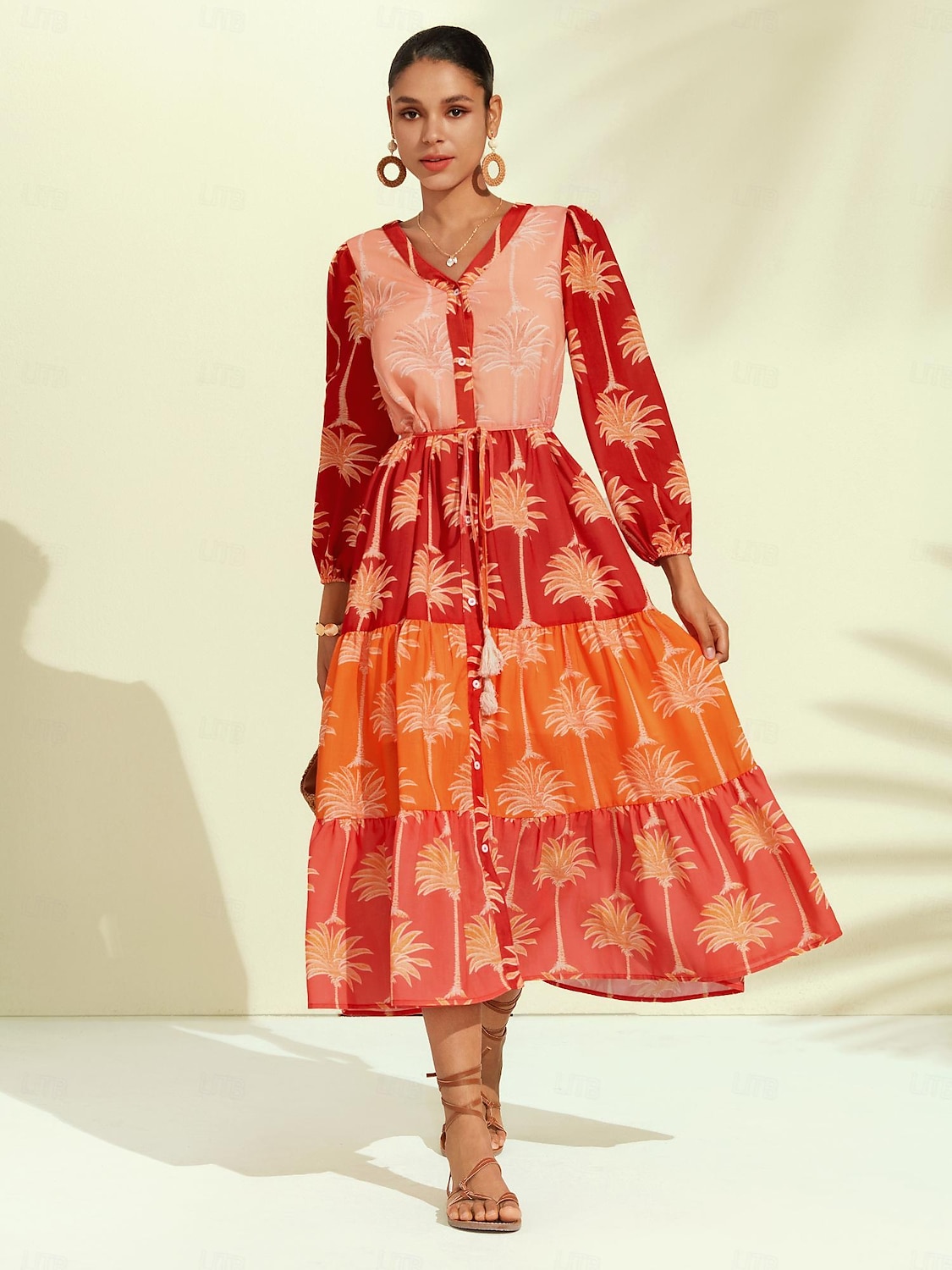 robe midi à fleurs et franges à col en V de 2025 ? $72.99 –P1