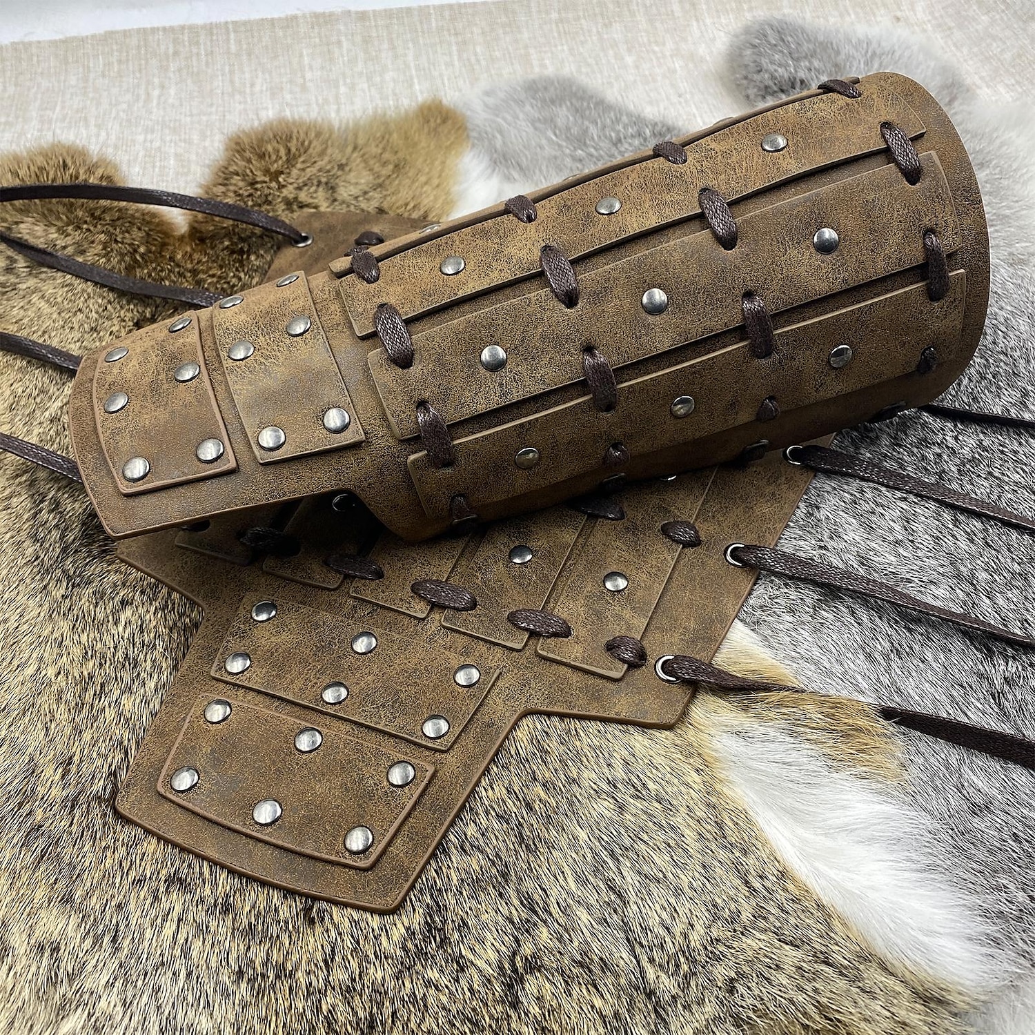 Retro Vintage Punk & Gothic Mittelalterlich Rüstung Armband Handgelenkstütze Wikinger Tempelritter Kreuzritter Ranger Schildmaid Bogenschießen Kostüm Herren Vikinger Fantasie Halloween Karneval 2026 - $20.99 –P8