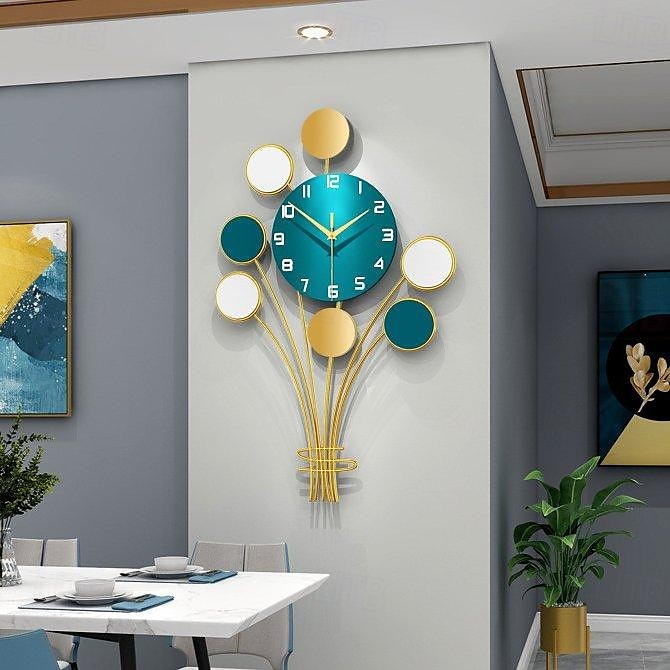 Relógios de parede luxuosos leves, relógios de parede criativos para sala de estar, decoração de casa, moda e arte simples, relógios de parede nórdicos 40 50 60 cm de 2025 por $116.99 –P5