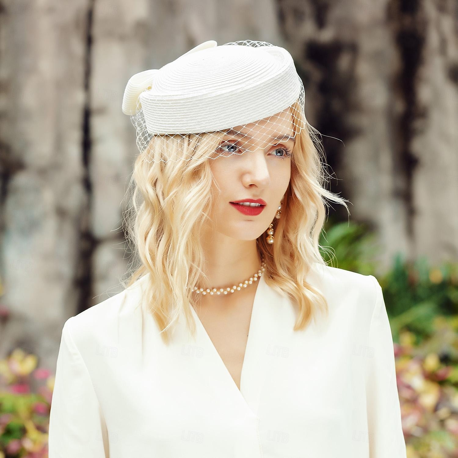 Cappelli Tulle Fibra Bombetta / Cappello a cloche Cappello di paglia Matrimonio Tè Elegante Matrimonio Con Fiocco Tulle Copricapo Copricapo del 2025 a $60.99 –P6
