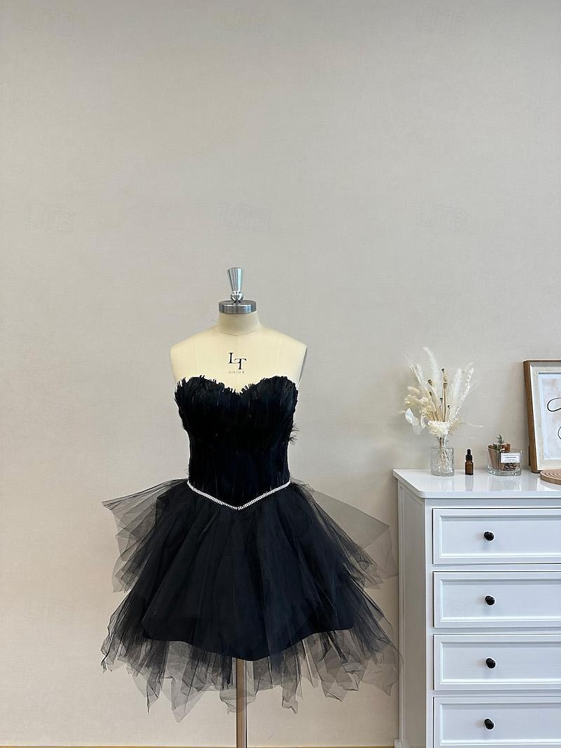 Abiti Corto / Mini Tutu Set di accessori Abito di piume Gioielli per la testa Senza maniche Cigno nero Piuma Romantico Moda Tubino / Colonna All'americana Normale Per donna Natale Halloween Carnevale del 2025 a $95.99 –P8