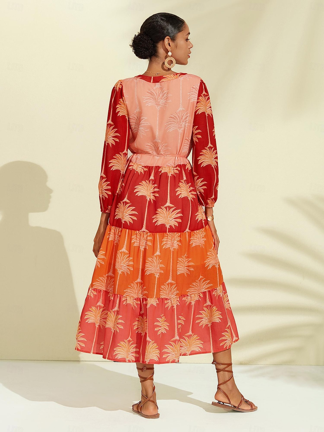 robe midi à fleurs et franges à col en V de 2025 ? $72.99 –P2