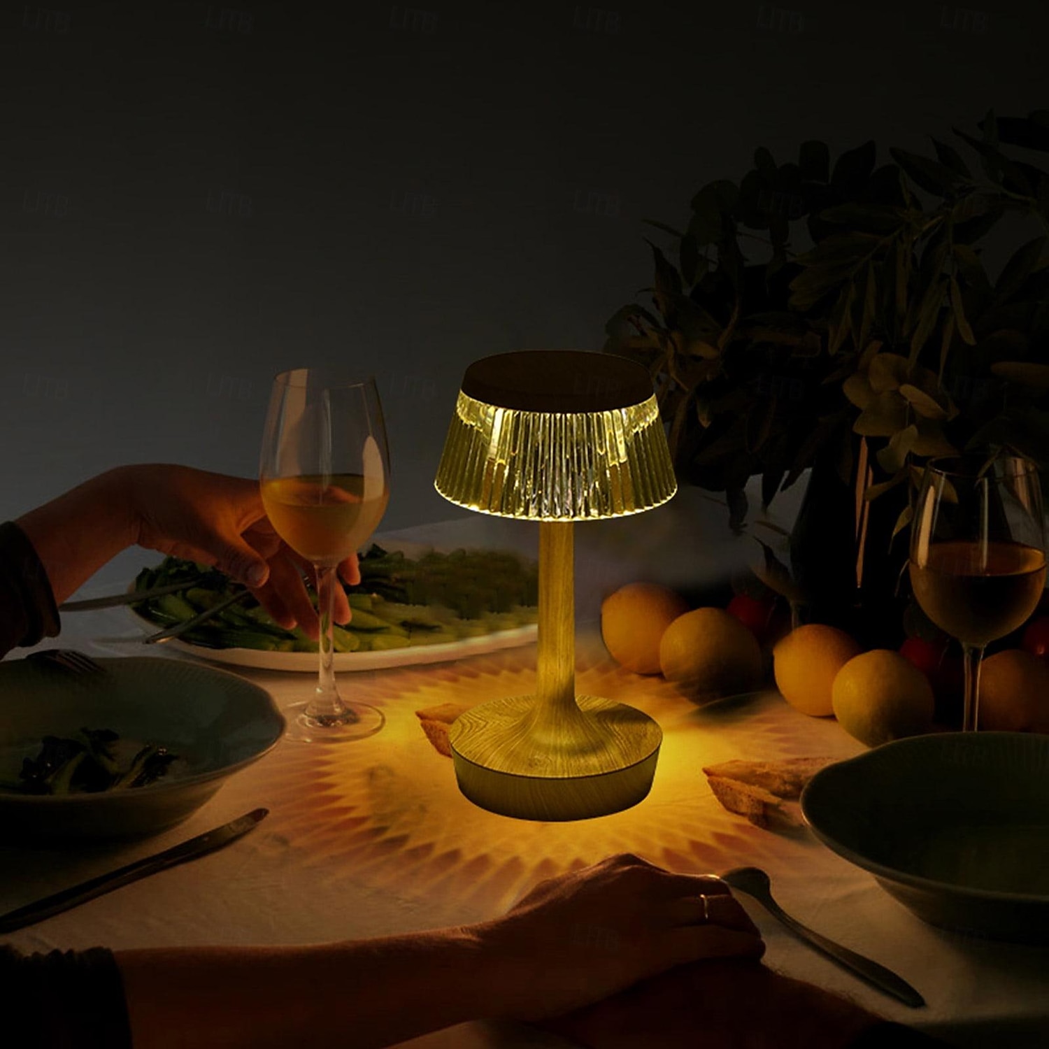 Candeeiro de mesa LED cogumelo com carregamento USB com design de interruptor de botão Candeeiro de mesa de três cores luz noturna decorativa mesa de cabeceira candeeiro noturno decoração interior para bar café quarto de 2025 por $26.99 –P13
