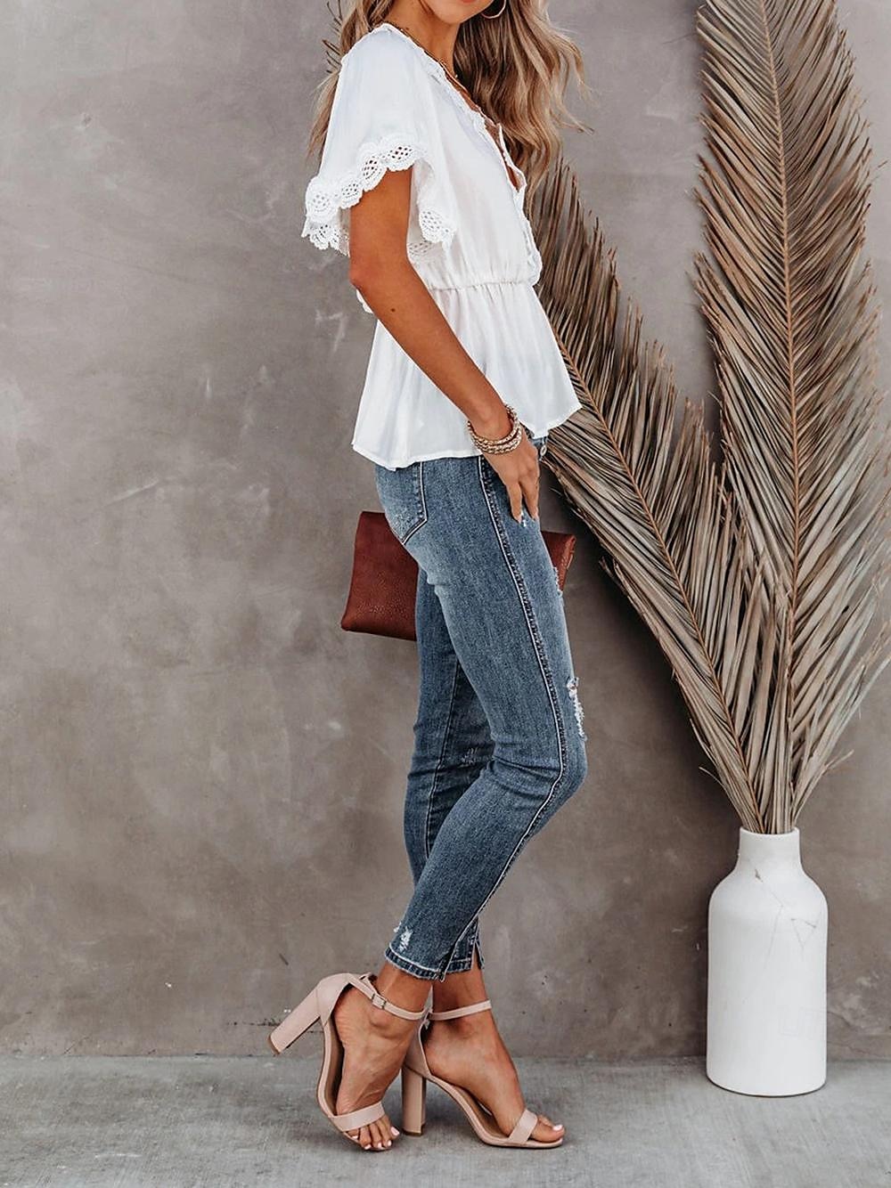 Overhemd Kanten overhemd Blouse Wit kanten overhemd Dames Zwart Wit Effen Kant Soepelvallende tuniek Straat Dagelijks Modieus V-hals Normale pasvorm S 2025 - $29.99 –P7