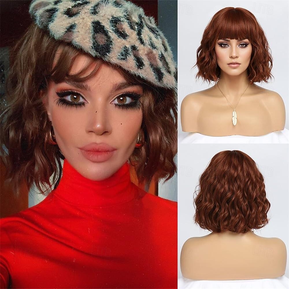 Perruques blondes ombrées pour femmes blanches, perruque courte ondulée avec frange, perruque bob blonde cendrée avec racines foncées, cheveux synthétiques naturels de longueur moyenne pour fête de 2025 ? $18.99 –P7