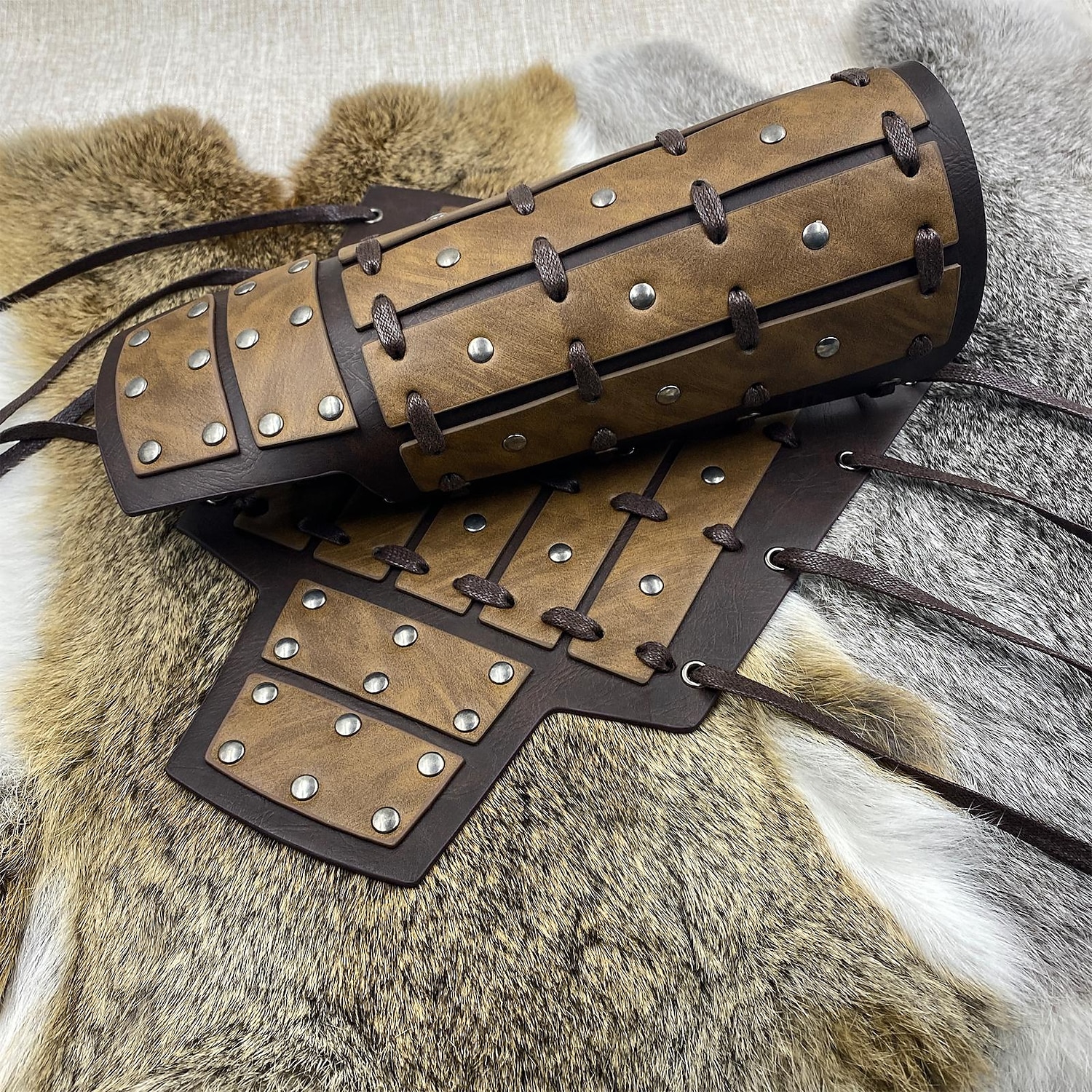 Retro Vintage Punk & Gothic Mittelalterlich Rüstung Armband Handgelenkstütze Wikinger Tempelritter Kreuzritter Ranger Schildmaid Bogenschießen Kostüm Herren Vikinger Fantasie Halloween Karneval 2026 - $20.99 –P15