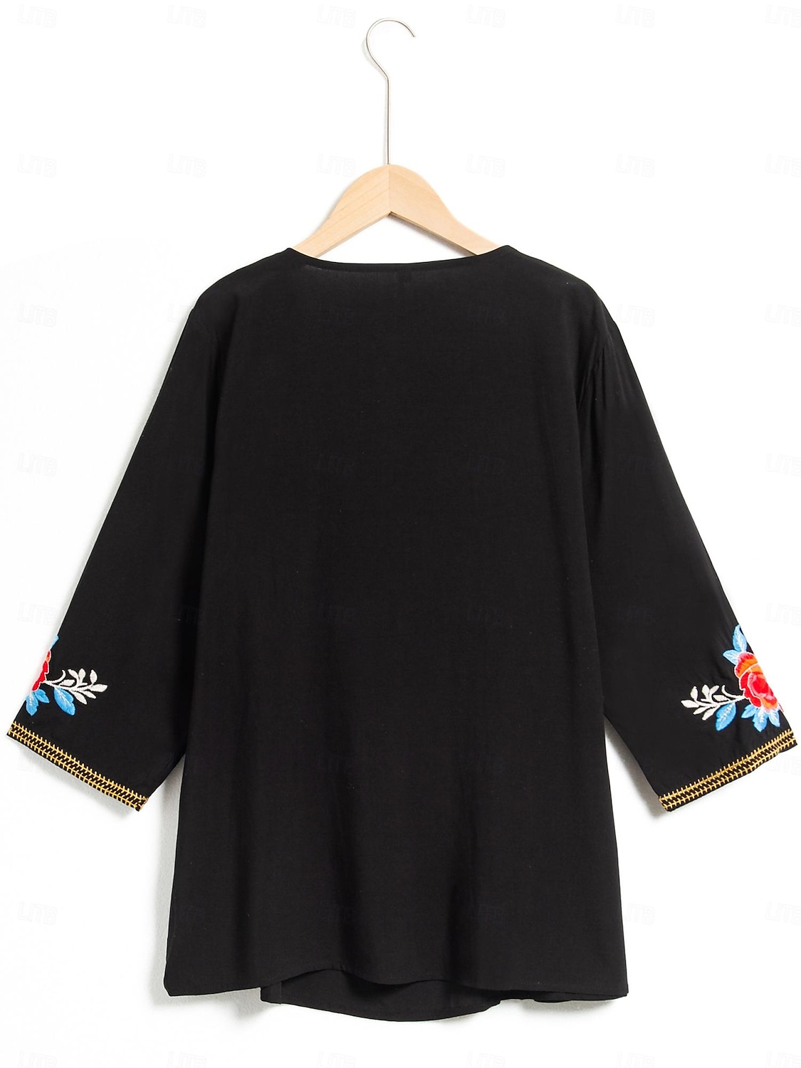 Dame Designerskjorte Blomstret Stamme Årgang Bøhmisk stil Fritid 3/4 ermer V-hals Vanlige topper Arbeid Avslappet Ferie Broderi Svart Sommer Vår & Vinter 2025 - $39.99 –P7