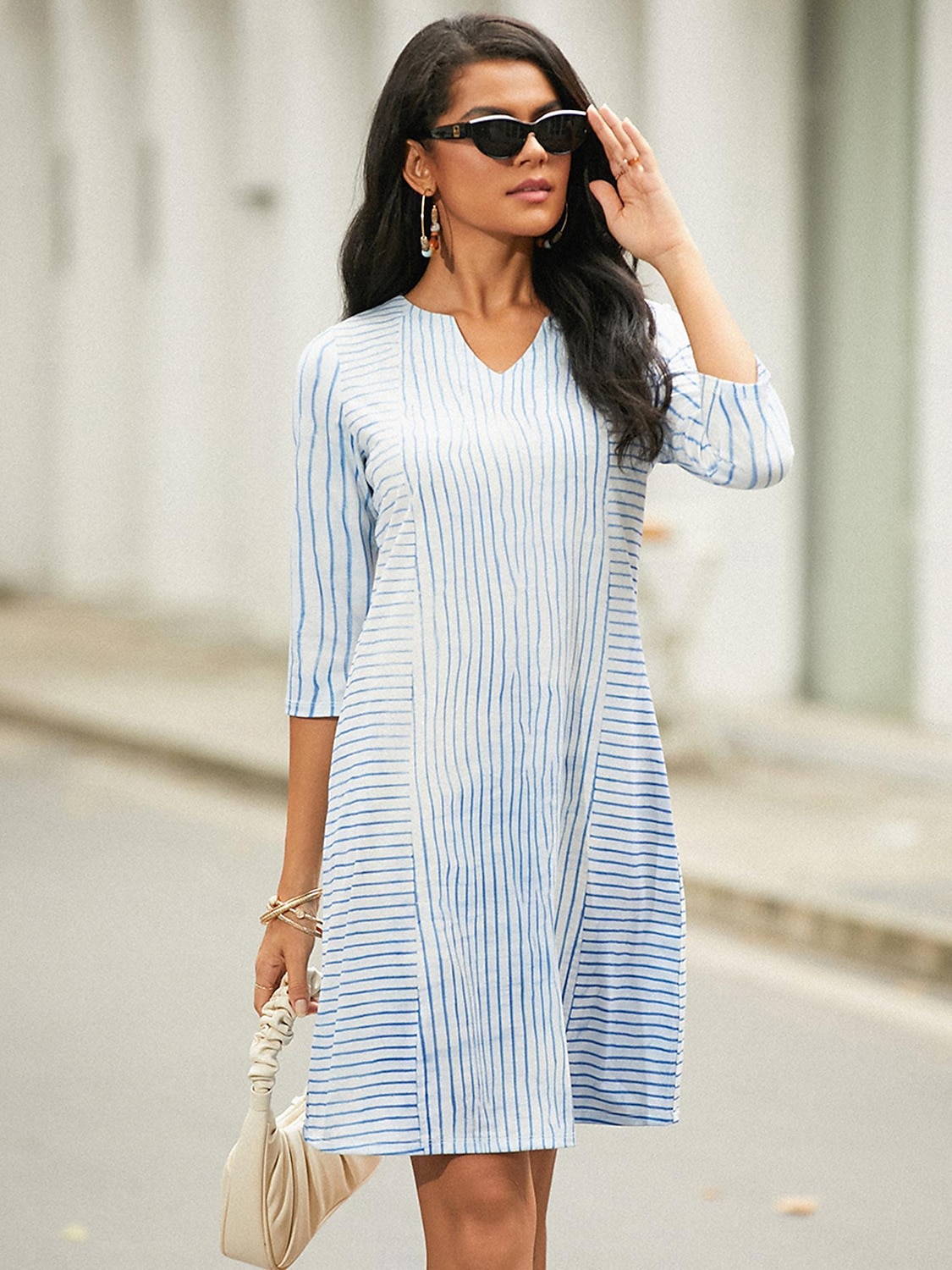 Mujer Mini vestido Mini vestido Vestido estilo camiseta Vestido de cambio Vestido de verano Elegante Activo Moda Exterior Vacaciones Trabajo Ajuste regular Raya Guingán Media Manga Escote en Pico 2025 - $26.99 –P7