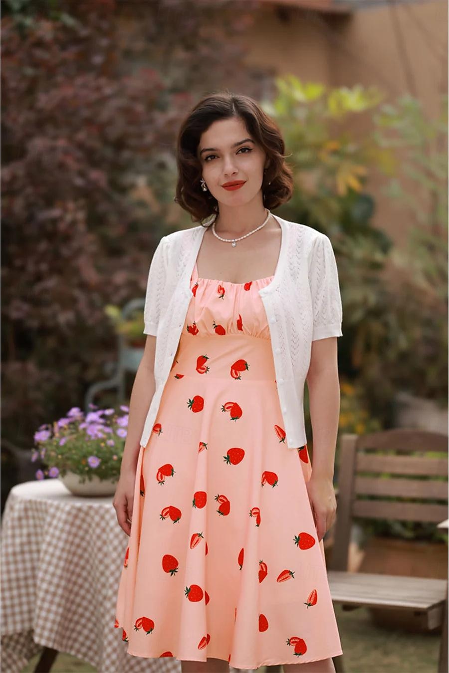 Retro 50. léta Rockabilly Ke kolenům Šaty Houpací šaty Flare šaty Lodičkový Květinový Ovoce Jahody Maškarní kostým Dámské Čajový dýchánek Běžné / Denní loučení se svobodou nevěsty Dospělí Šaty Šaty 2025 - $24.99 –P5