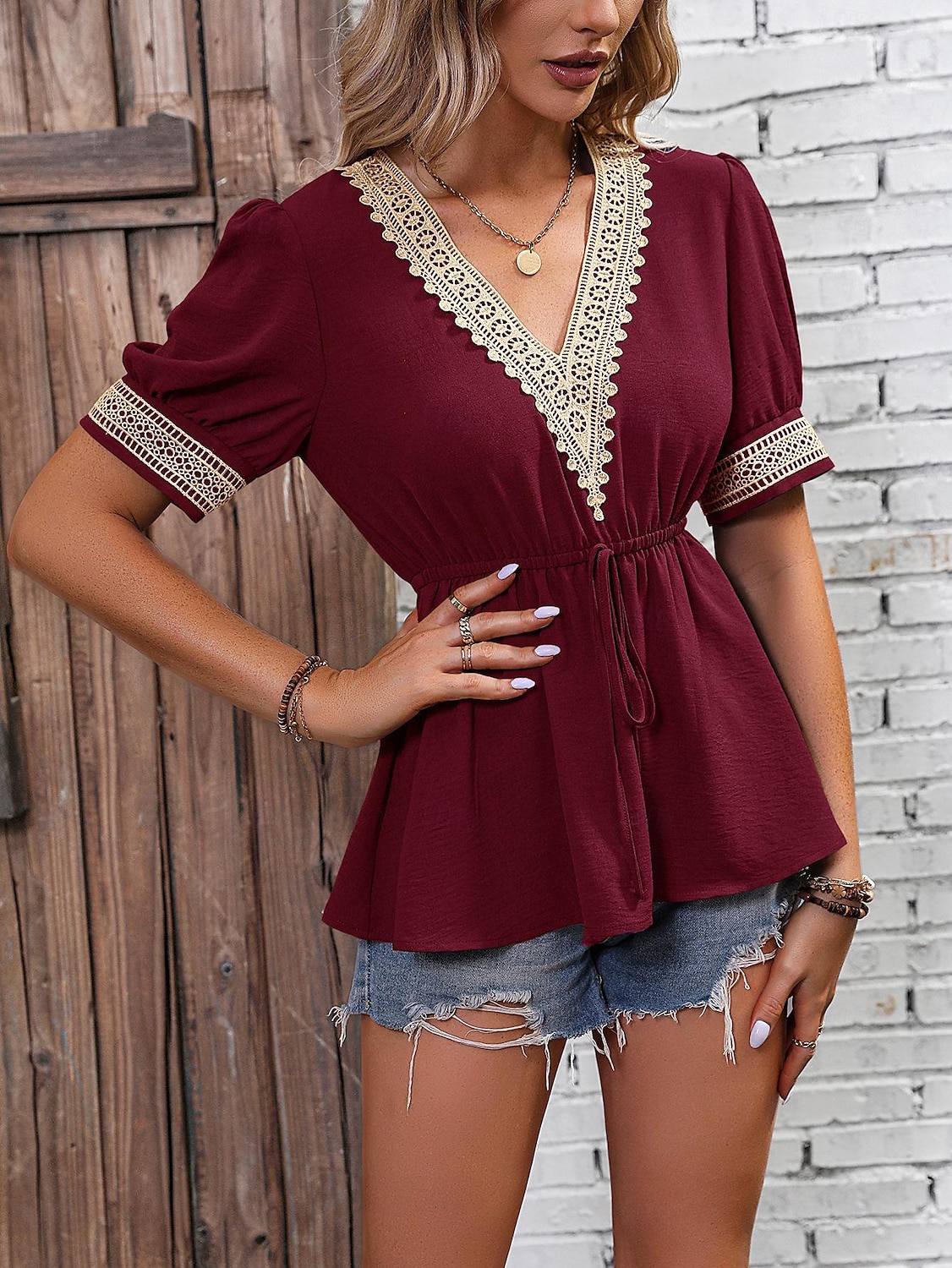 Damen Weiße Elegante Spitze Tops Eyelet Bluse Mode Unifarben Reguläre Tops Kurzarm V-Ausschnitt Spitze Reguläre Passform Urlaub Alltag Romantische Petite Tops Sommer Urlaubsbekleidung Schwarz Weiß 2025 - $29.99 –P7