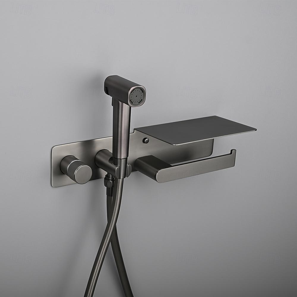 spruzzatore per bidet oro spazzolato valvola in ottone a pulsante nascosto con ripiano porta carta spruzzatore in plastica tubo in pvc grigio del 2025 a $286.73 –P1