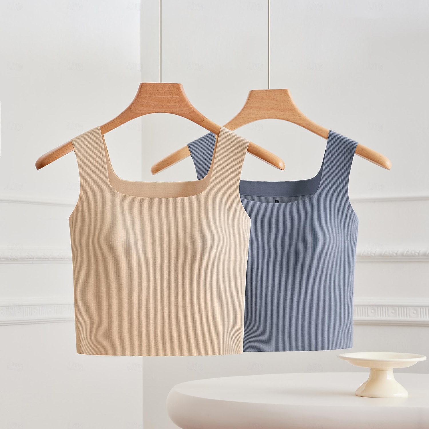 Canottiera Donna Top Senza Maniche Basic Regular Collo Quadrato Nera Bianca Blu Verde Beige Estate del 2026 a $17.49 –P7
