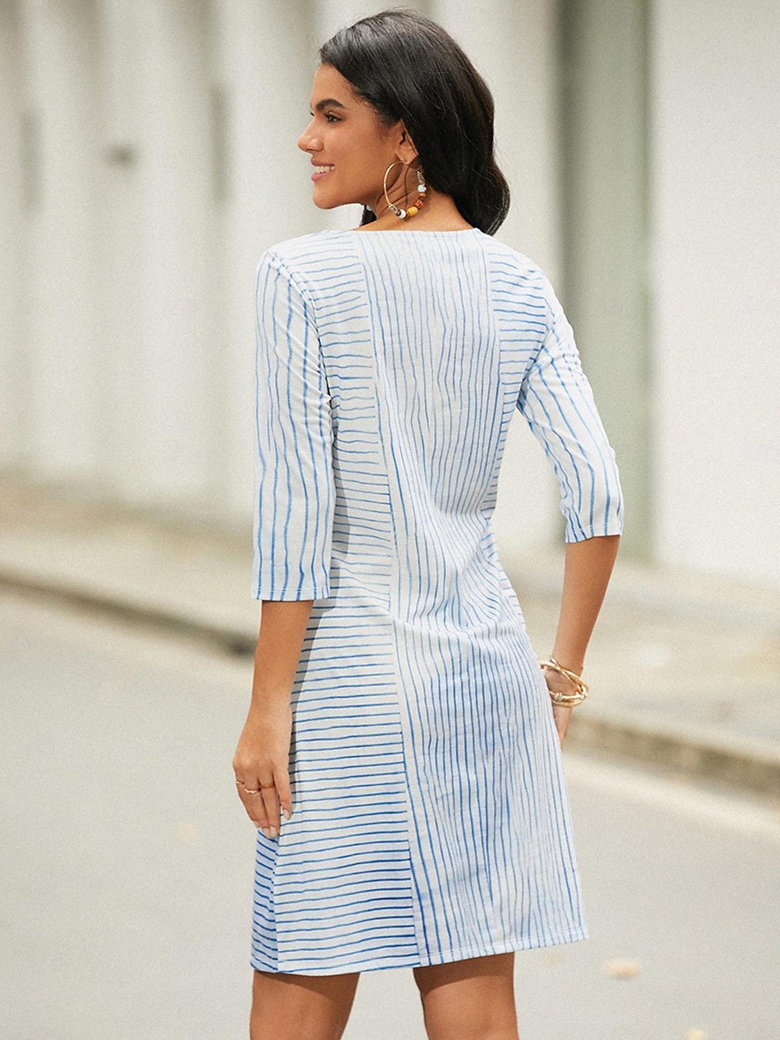 Mujer Mini vestido Mini vestido Vestido estilo camiseta Vestido de cambio Vestido de verano Elegante Activo Moda Exterior Vacaciones Trabajo Ajuste regular Raya Guingán Media Manga Escote en Pico 2025 - $26.99 –P8