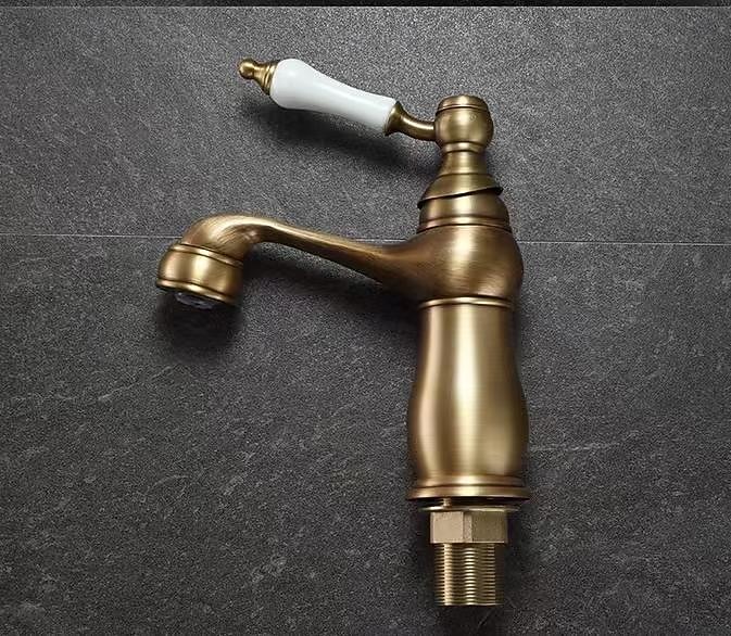 2026年 バスルームのシンクの蛇口 - 滝状吐水タイプ 電気メッキ センターセット シングルハンドルつの穴Bath Taps  コレクション – $178.99 –P4