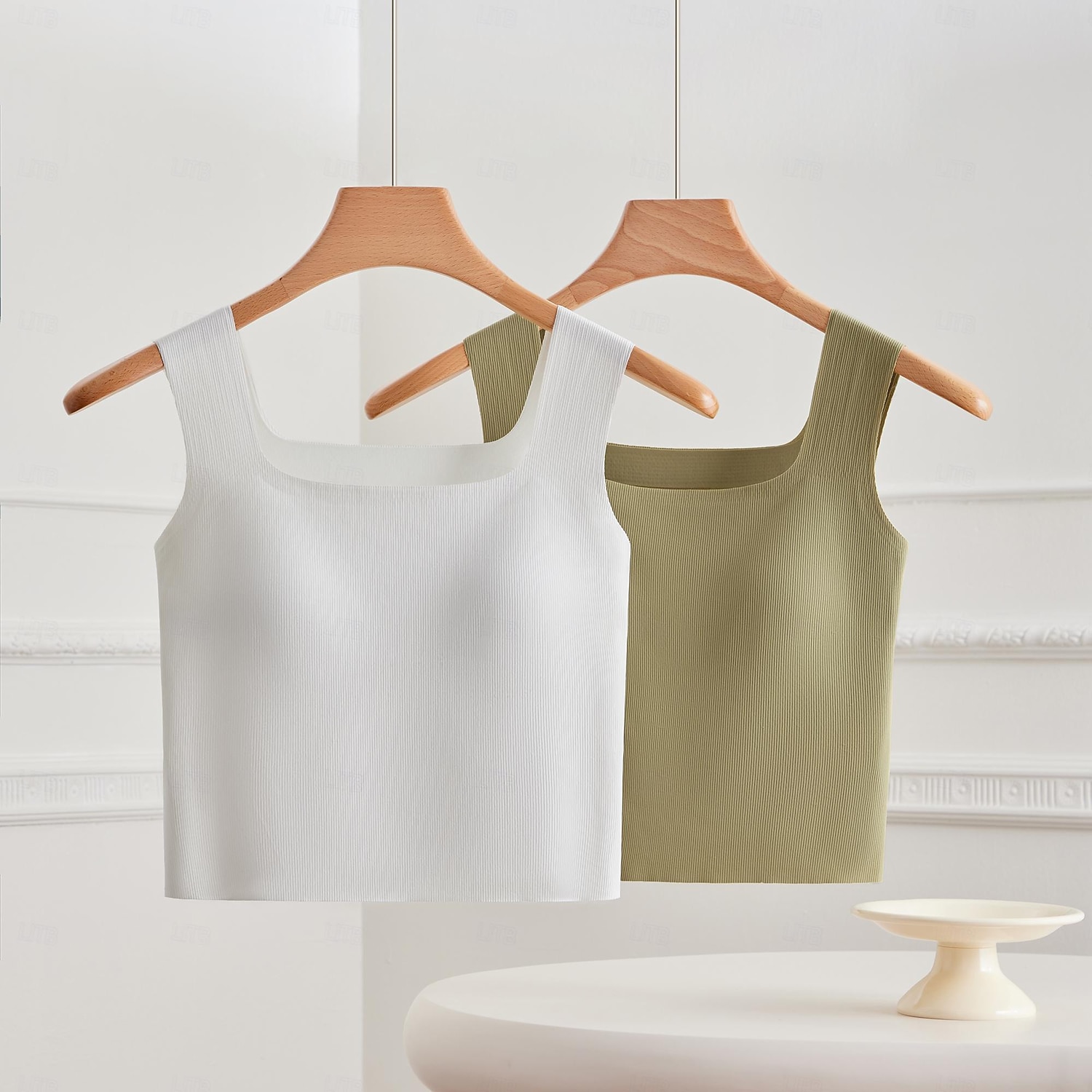 Canottiera Donna Top Senza Maniche Basic Regular Collo Quadrato Nera Bianca Blu Verde Beige Estate del 2026 a $17.49 –P6