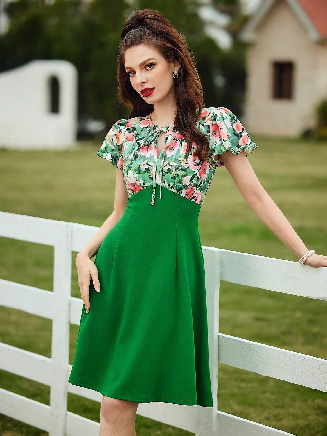 Elegantní Retro 50. léta Šaty Maškarní Dámské Karneval Nový rok Plesová maškaráda Běžné / Denní loučení se svobodou nevěsty Dospělé Šaty 2025 - $21.99 –P1