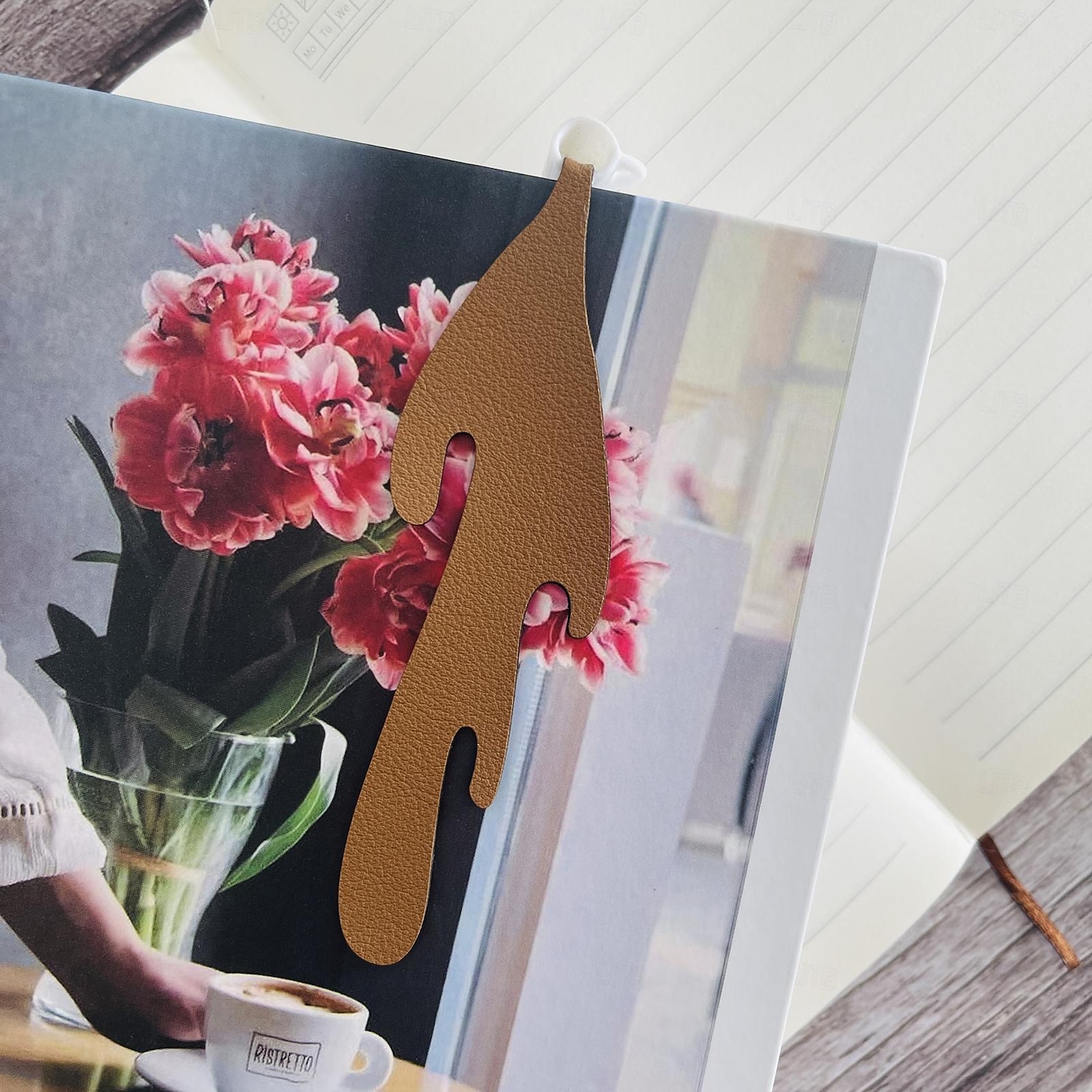 segnalibro caffè rovesciato, segnalibro rovesciato, segnalibro caduta di caffè, segnalibro tazza di caffè rovesciato, divertente segnalibro caffè rovesciato, regalo per la famiglia & amanti dei libri del 2025 a $15.49 –P5