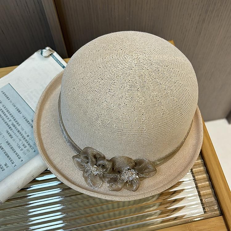 fascinators berretto Copricapo Acrilico / cotone Paglia Cappello a bombetta / cloche Cappelli da pescatore Cappello di paglia Informale Per eventi Elegante Vintage Con Con diamantini Piume Copricapo del 2025 a $42.99 –P3