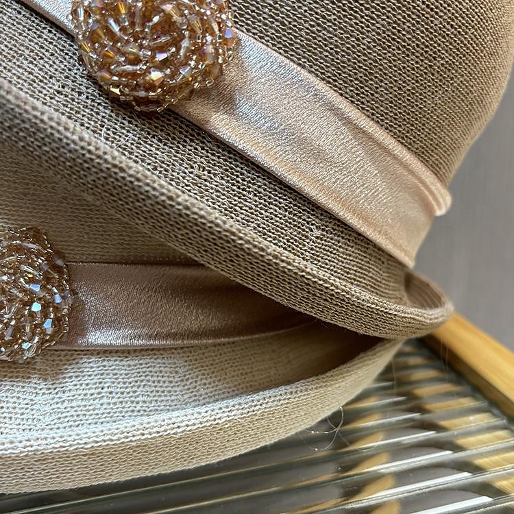 fascinators berretto Copricapo Acrilico / cotone Cappello a bombetta / cloche Cappelli da pescatore Cappello di paglia Informale Per eventi Elegante Vintage Con Con diamantini Piume Copricapo del 2025 a $27.99 –P3