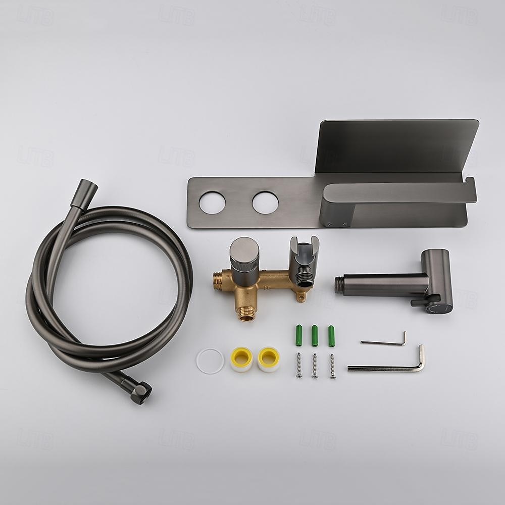spruzzatore per bidet oro spazzolato valvola in ottone a pulsante nascosto con ripiano porta carta spruzzatore in plastica tubo in pvc grigio del 2025 a $286.73 –P12