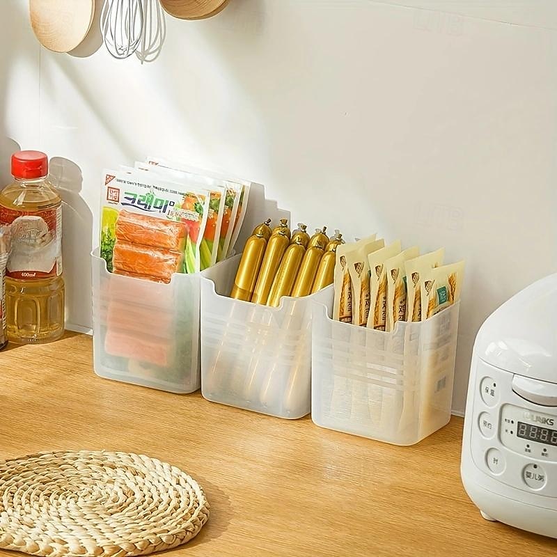 6 kpl jääkaapin säilytysastiaa, kannettava läpinäkyvä elintarvikkeiden säilytyslaatikko, iso elintarvikkeiden lajitteluvarasto, jääkaapin sivuoveen ja -tiskille, keittiön järjestäjät ja 2025 - $10.49 –P4